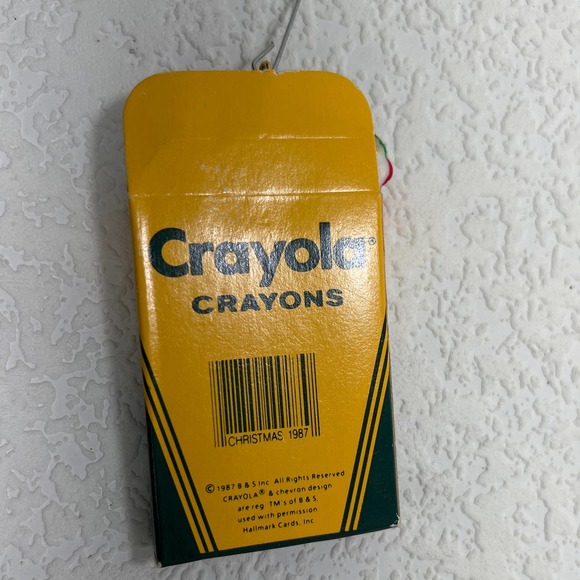 VINTAGE 1987 Hallmark crayola Christmas ornament - Picture 2 of 5